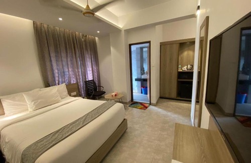 Dhaka Hotel | Priyo Nibash Stylish Residential Hotel