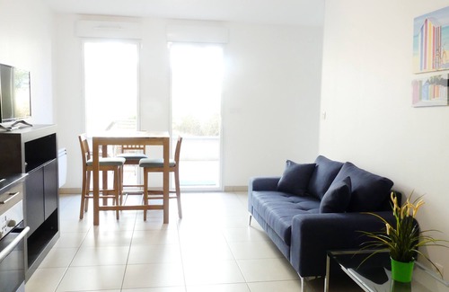 Courtoisville-Sillon-Moka Apartment | Proche Plage & remparts, T1 bis, terrace, Wifi, parking space, Ancv