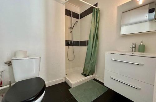Montereau-Fault-Yonne Apartment | Proche Seine - Studio - 2 pers