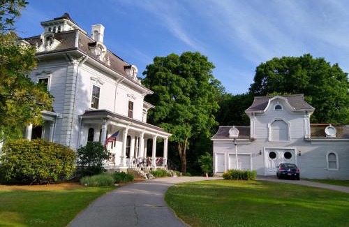 Wrentham Bed & Breakfast | Proctor Mansion Inn