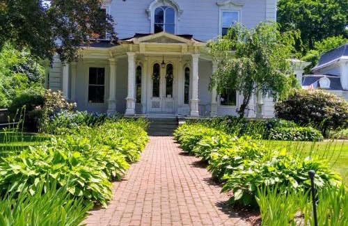 Wrentham Bed & Breakfast | Proctor Mansion Inn