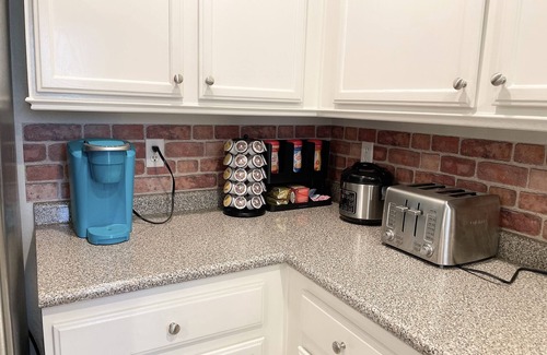 Rhodes Ranch House | Professional Clean Entire 3BR house! Close to shopping and Strip!