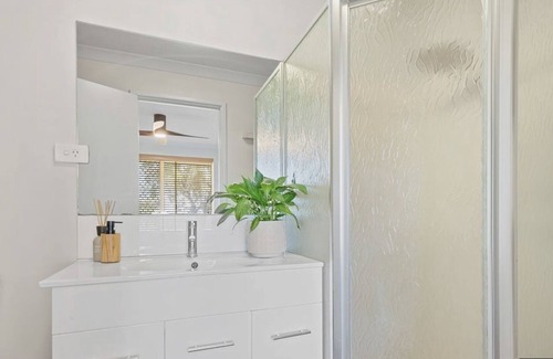 East Bunbury House | PROFESSIONAL/CONTRACTORS - CENTRALLY LOCATED, WELL APPOINTED PROPERTY