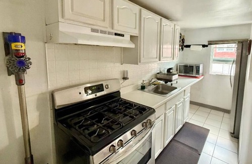 Upper Darby House | Professional & Student-Friendly 20 min from Philly