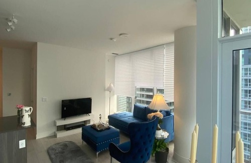 Toronto Entertainment District Condo | Professional Vacation Rental