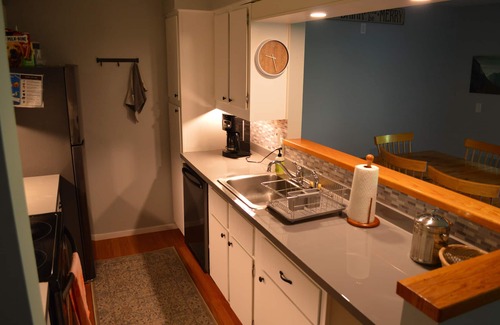 Warren Condo | Professionally managed cozy ski gem in Warren!
