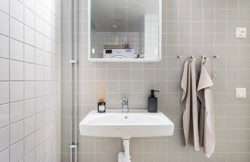Ostermalm Bed & Breakfast | Professionally Styled 100 SQM Apartment - Stockholms Finest Area Östermalm