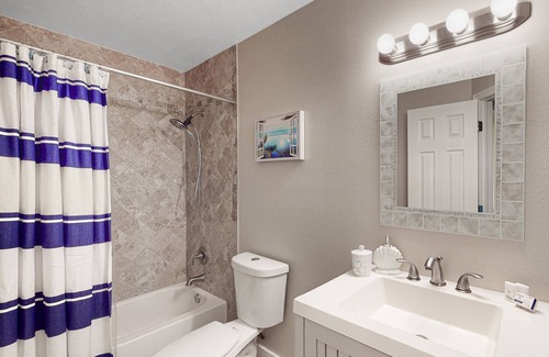 South Pinellas Community Council House | Professionally renovated home near Madeira Beach with shaded patio
