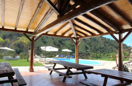 Motta Camastra House | Profetina Village