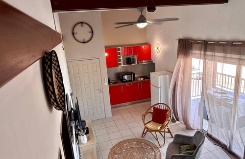 Montabo Apartment | Profitez D'un Séjour Paisible Entre Ville et Plage-duplex T3- Commerces, Netflix