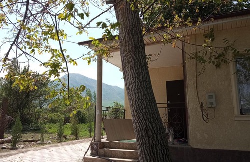 Chuy Province House | Prohladnoe