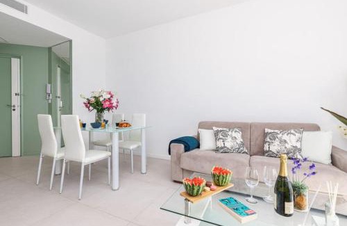 Les Baumettes Apartment | PROM 163 - Promenade 2 rooms with terrace