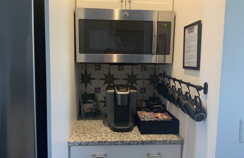 Bluffton House | Promenade Location ! Beautiful Townhouse in Old Town Bluffton!