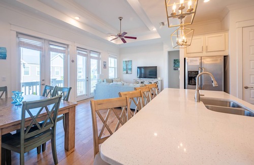 Panama City Beach House | Prominence townhome on 30A across fr the Big Chill, heated pool & cruiser bikes!