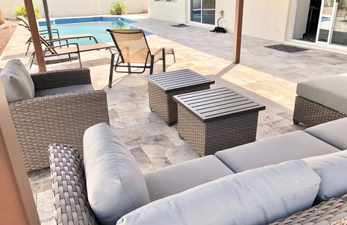 Raskin Estates House | PROMO 10% WEEKLY/20% MONTHLY DISCOUNTnBeautiful two master suite house