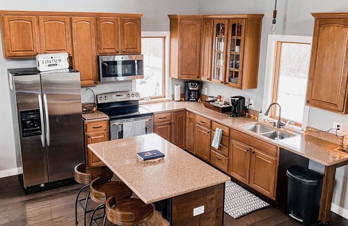 Eastman House | PROMO 10% WEEKLY/20% MONTHLY DISCOUNTnSW Wisconsin, Hypoint’s Mississippi view