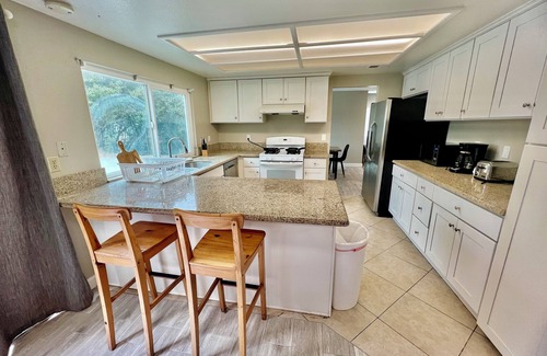 Mount Wilson Villa | PROMO 15% WEEKLY AND 30% MONTHLY DISCOUNTnCozy house 4 bedrooms/2.5 bathrooms