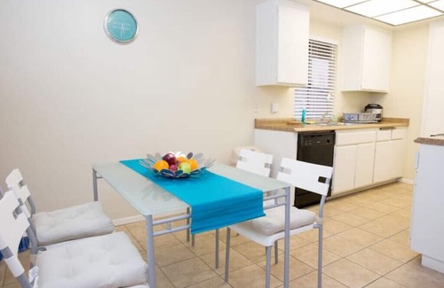 Hacienda Heights House | PROMO 15% WEEKLY/30% MONTHLY DISCOUNTnCozy Vacation TownHouse 3bds with 2 bath