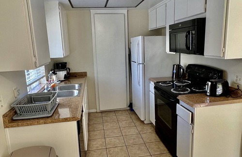 Hacienda Heights House | PROMO 15% WEEKLY/30% MONTHLY DISCOUNTnCozy Vacation TownHouse 3bds with 2 bath