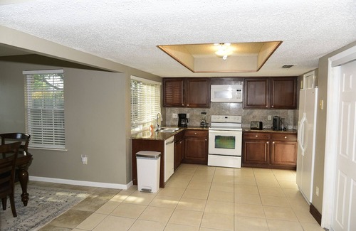 Plano House | PROMO 15% WEEKLY/23% MONTHLY DISCOUNT!nCozy Plano Home 3 Beds 2 Baths, Renovated