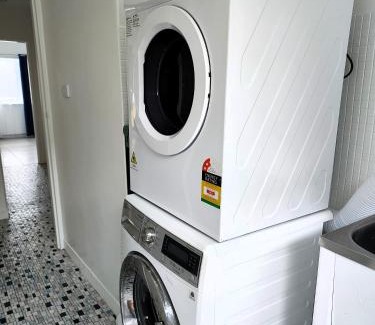 Oak Park Villa | PROMO! 2-Bedroom Home Near Airport, Train Station!