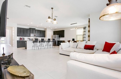 Florida Central Atlantic Coast House | PROMO 8 BR Villa with Movie Room, Resort - by Blue Sky Villas