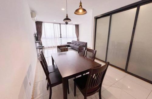 Kampung Kerinchi Apartment | PROMO Connected train 3 Bedrooms - Above Mall 25