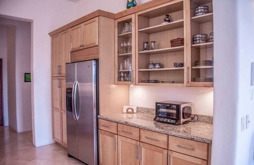 P Chahue House | PROMO! |Ocean View Condo | Beach Access | Pickleball Court nearby Sueño del Mar