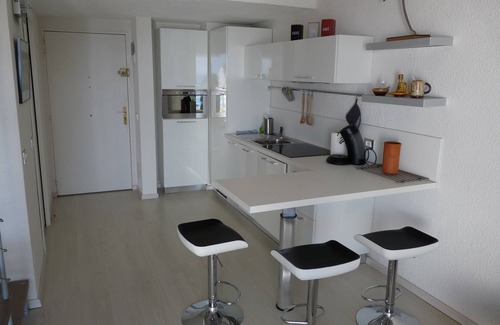 Antheor Apartment | *Promo* Panoramic sea view apartment in a wooded estate