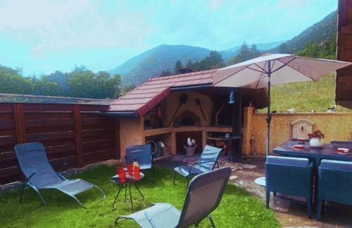 Rousset Ski Chalet | PROMO:SEPT/OCT/PROX/LAC SERRE-PONCON/RANDOS/COME AND ADMIRE THE AUTUMN LANDSCAPES