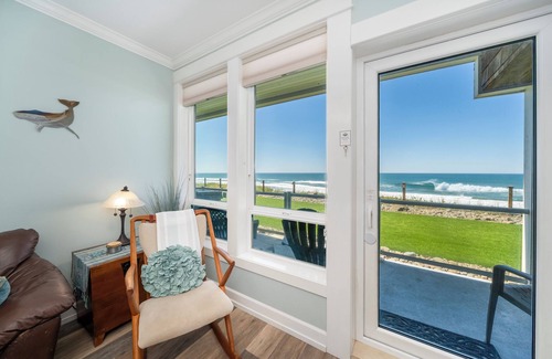 Lincoln City Condo | Promo! Stunning Oceanfront Condo-Private Hot Tub, WiFi, Indoor Pool & HDTV!