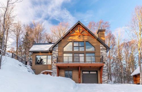 Saint-Philemon House | Promontoire-29 Mountain chalet with a hot tub