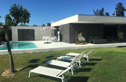 L'Escala House | PROMOTION fo 10 people ECOLOGICAL STANDING