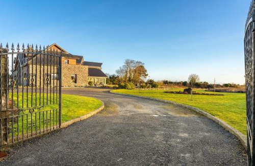 Carrowmoreknock House | Property 434 - Oughterard