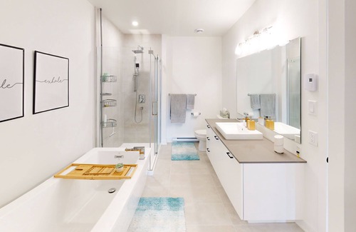 Buckingham Condo | property test