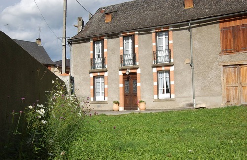 Argein House | Property with enclosure and view of the surrounding reliefs