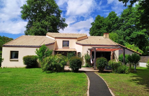 Bouaye House | Property with pond 15 minutes from Nantes and 30 minutes from Pornic