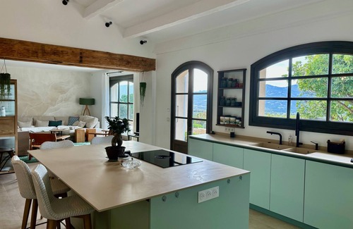 Lumio Villa | Propriété D'exception Avec son Parc Arboré de 8000m2 au Coeur du Village à Lumio