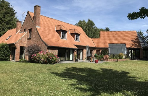 Marcq-en-Baroeul House | Propriété de Charme Tout Confort Avec Piscine Intérieure; Jacuzzi