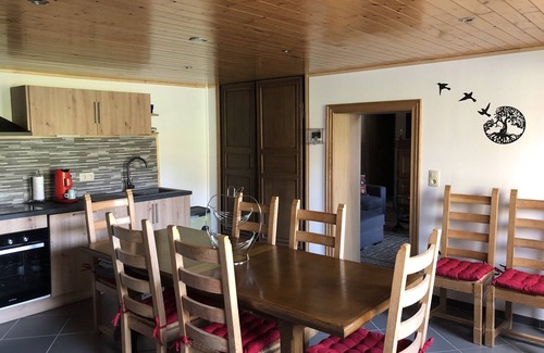 Sivry-Rance House | Propriété de Campagne Rénovée Avec Barbecue, à Proximité Sentiers de Randonnées