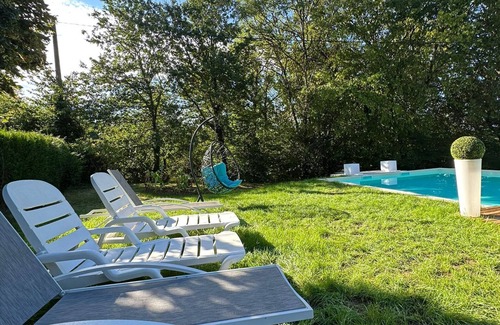 Chamboulive Villa | Propriété de Campagne Rénovée Avec Piscine, Calme, Nature, Randonnée