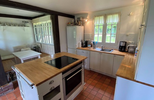 Le Mesnil-sur-Blangy House | Propriété au calme : 2 maisons d'habitation 1 maison avec salle de cinéma & jeux