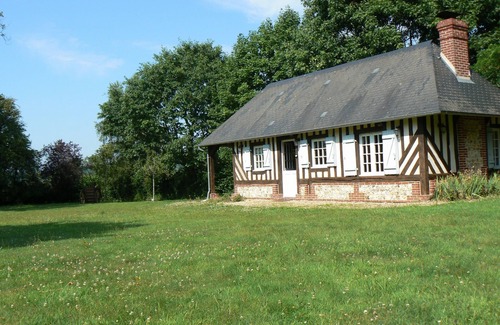 Le Mesnil-sur-Blangy House | Propriété au calme : 2 maisons d'habitation 1 maison avec salle de cinéma & jeux