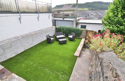 Treorchy House | Prospect Cottage: Stunning Rhondda Valley