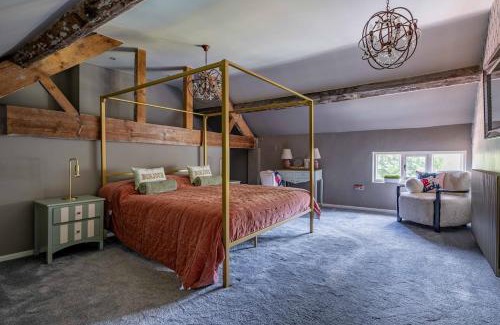 Betley House | Prospect House - Luxury Georgian Stay with Hot Tub