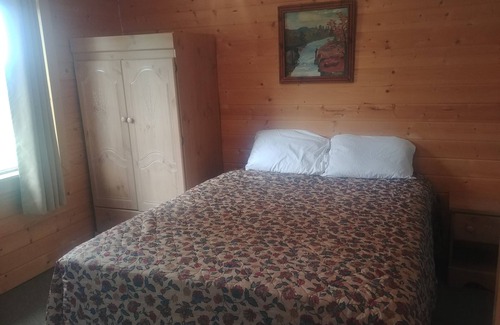 Elk City Cabin | Prospector Hitching post