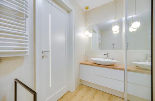 Wrzeszcz Apartment | ProstyWynajem Apartament Garrison Skyline Parking