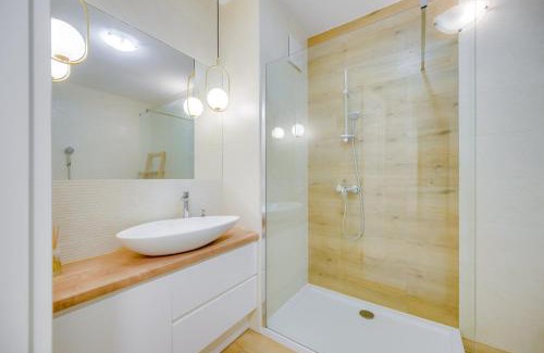 Wrzeszcz Apartment | ProstyWynajem Apartament Garrison Skyline Parking