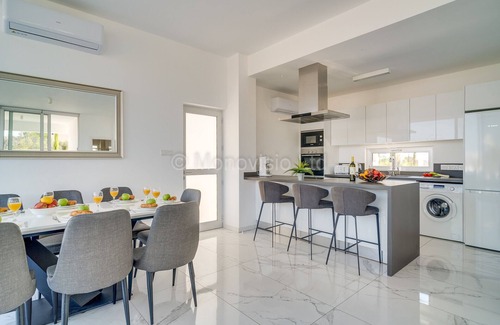 Protaras Villa | Protaras Olivine Pearl Villa 16 Near Centre