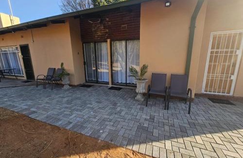Middelburg House | Protea Guesthouse
